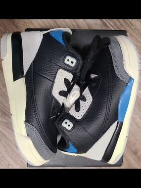 Jordan 3 Rare Air Retro OG Sneakers 8C